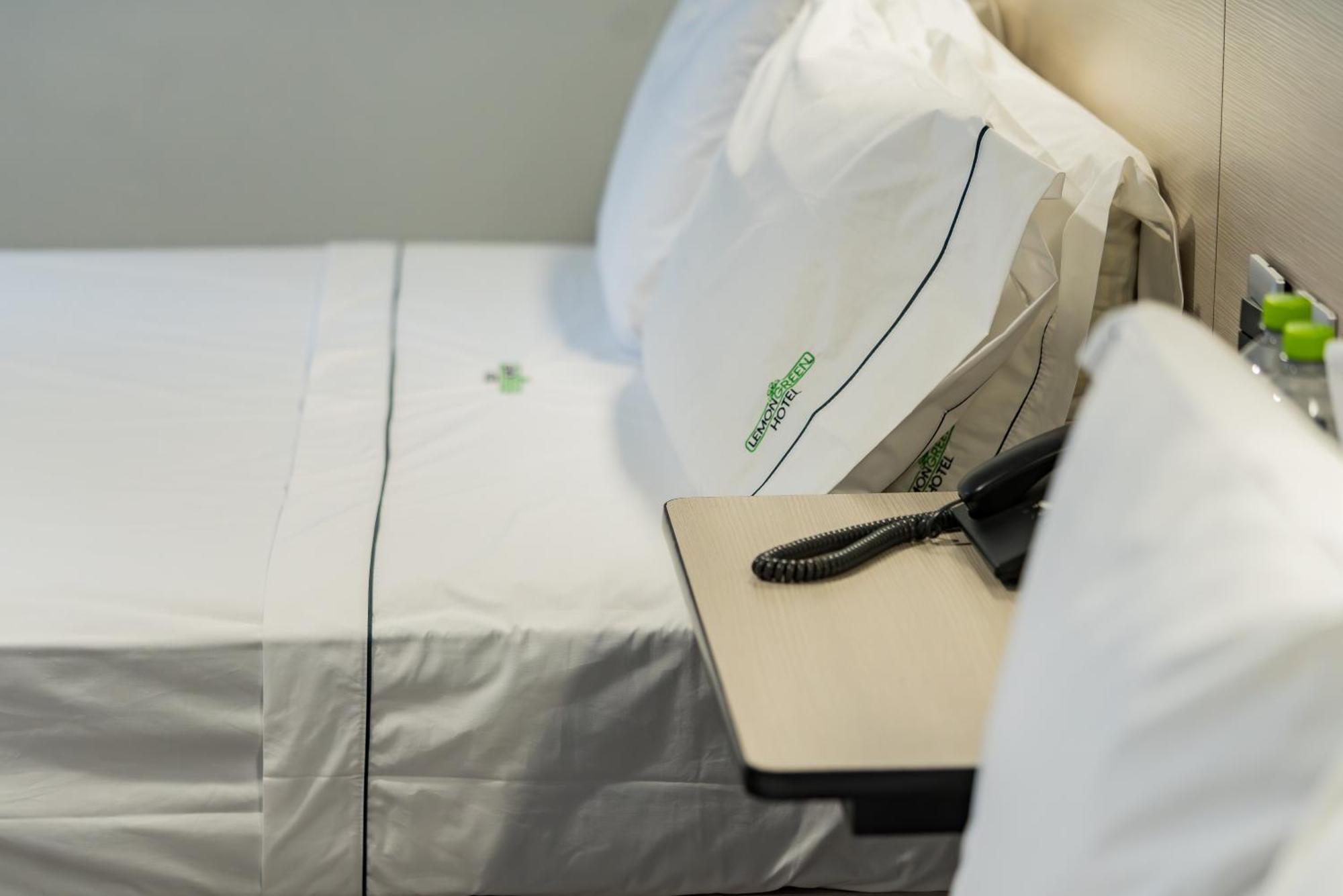 Hotel Lemon Green -Zona Expo Frente Al Centro De Convenciones กัวดาลาฮารา ภายนอก รูปภาพ