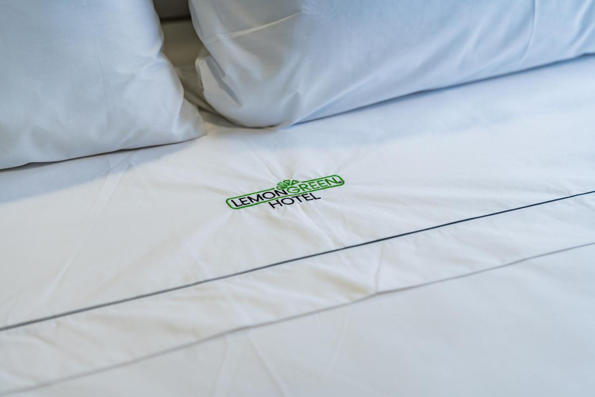 Hotel Lemon Green -Zona Expo Frente Al Centro De Convenciones กัวดาลาฮารา ภายนอก รูปภาพ