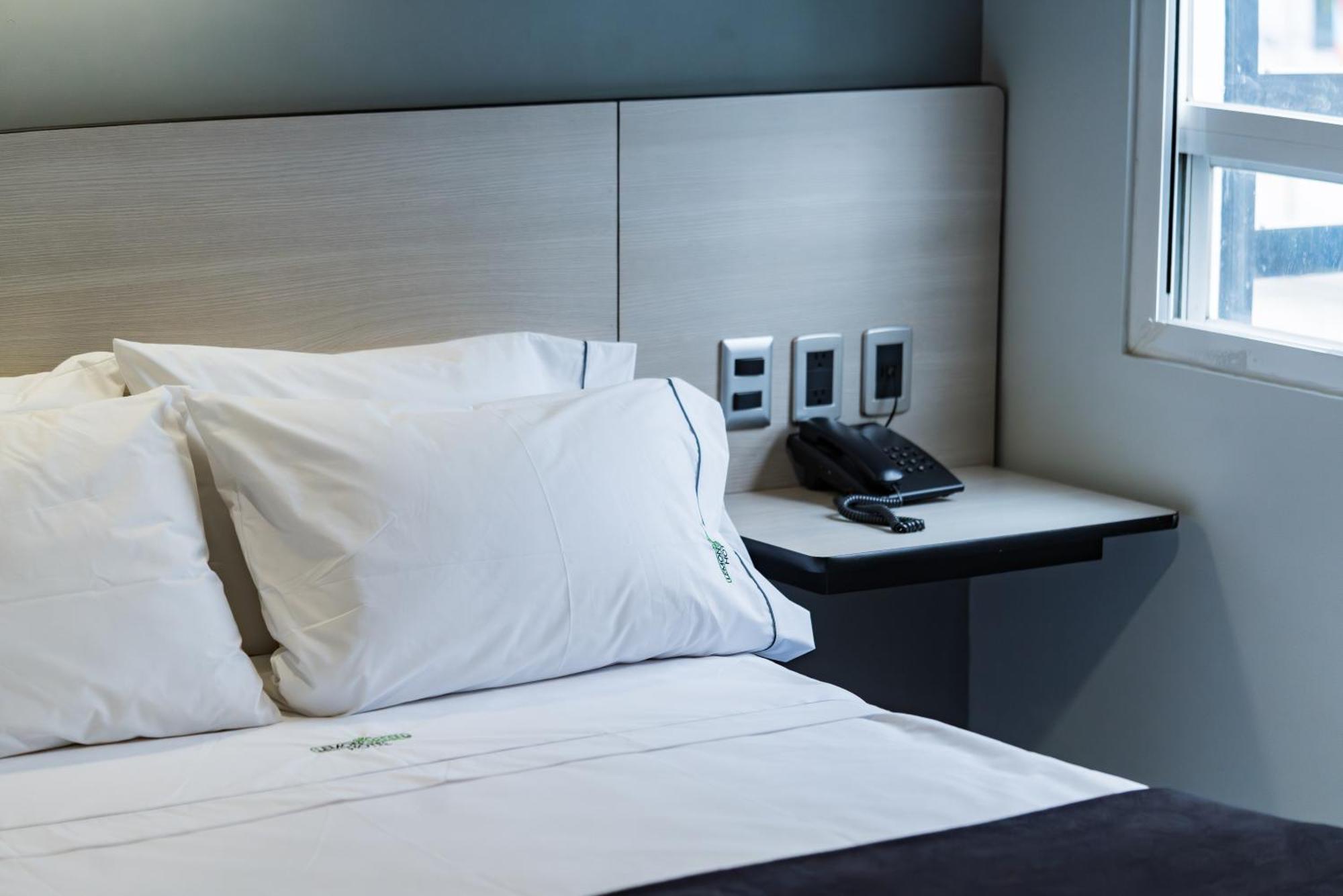 Hotel Lemon Green -Zona Expo Frente Al Centro De Convenciones กัวดาลาฮารา ภายนอก รูปภาพ