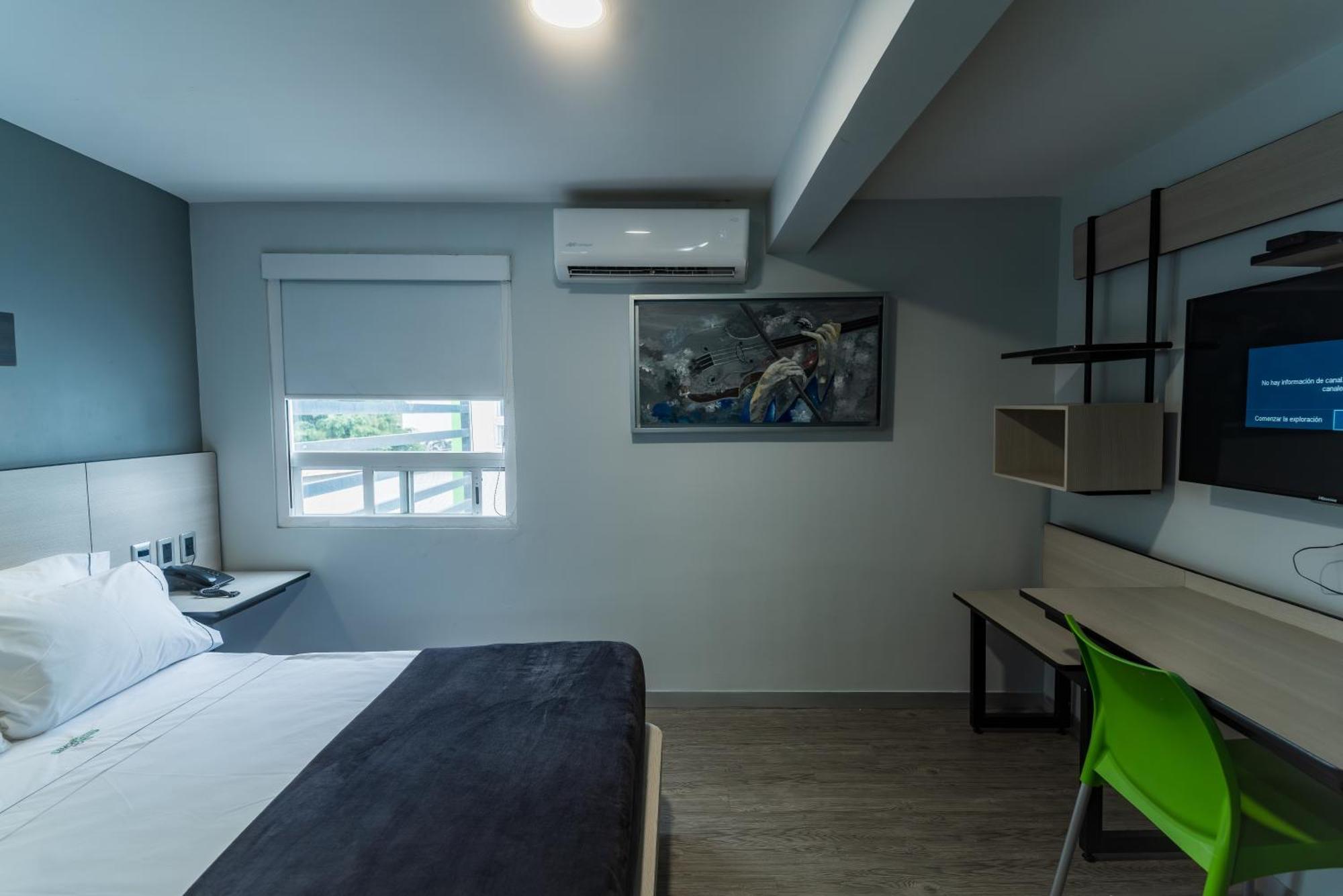 Hotel Lemon Green -Zona Expo Frente Al Centro De Convenciones กัวดาลาฮารา ภายนอก รูปภาพ