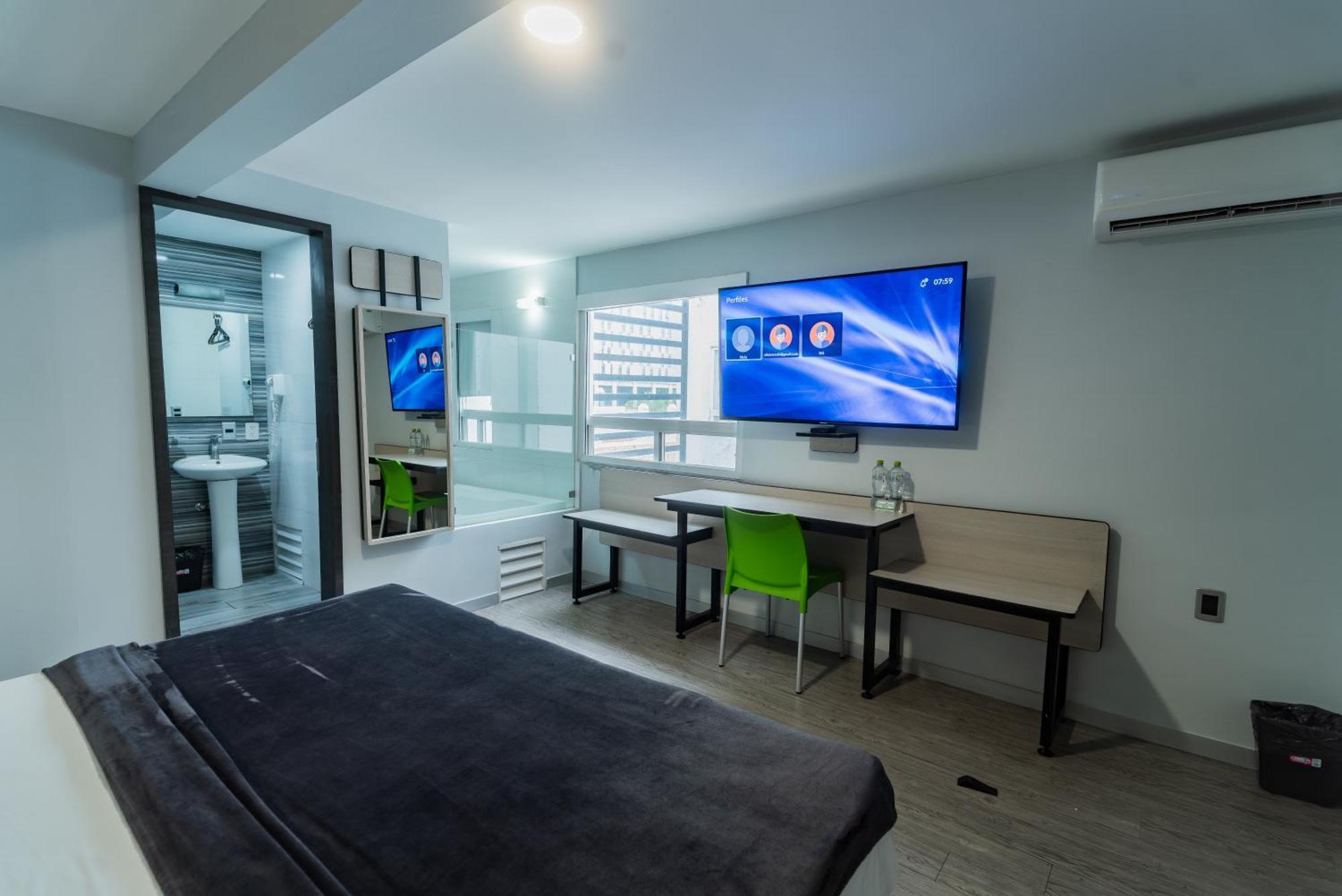 Hotel Lemon Green -Zona Expo Frente Al Centro De Convenciones กัวดาลาฮารา ภายนอก รูปภาพ